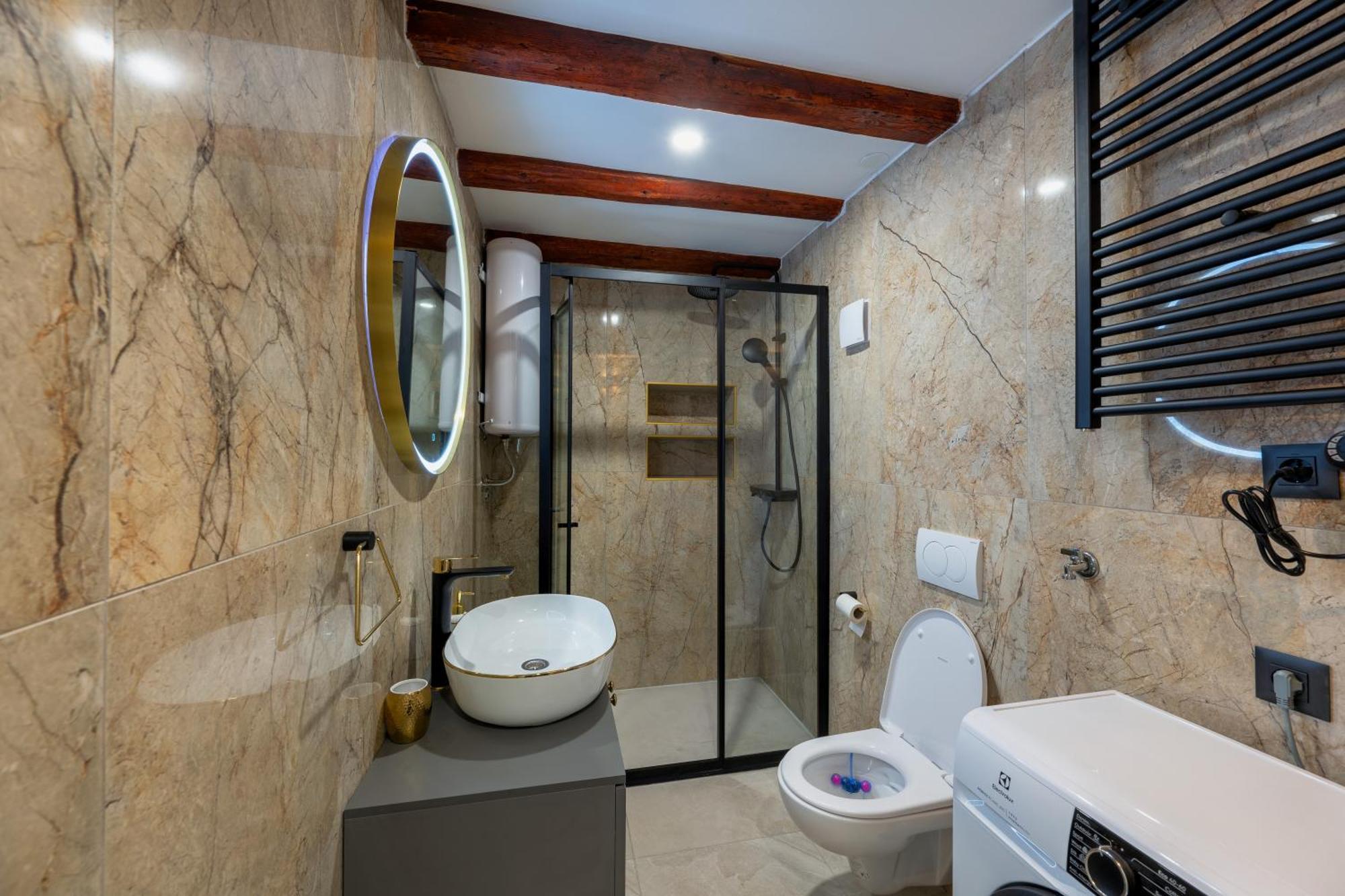 Bernard Deluxe Renovated Peaceful Old Town Gem Apartment Split Luaran gambar
